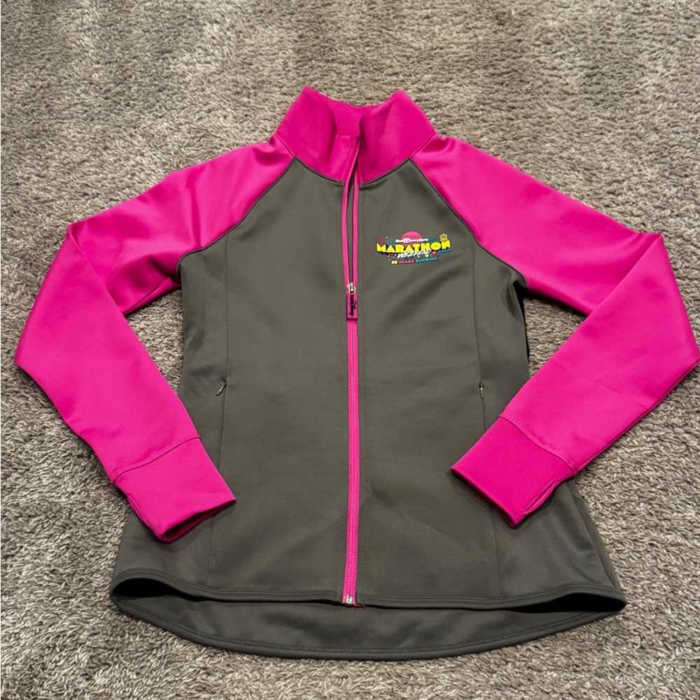 Women’s runDisney Marathon Weekend Jacket 2023 30th Anniversary sz Medium